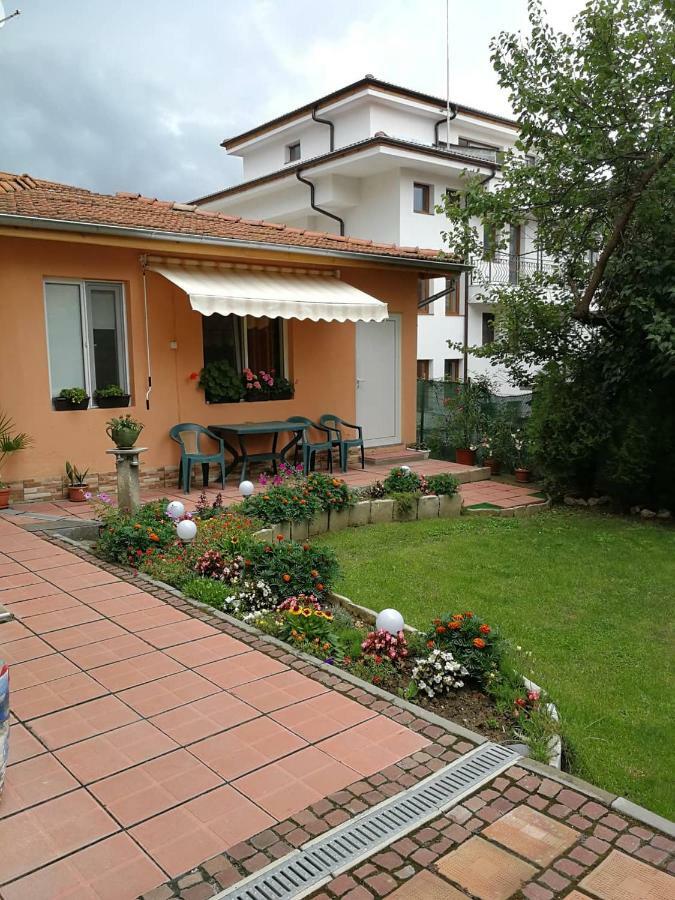 Studio Stonel Veliko Turnovo Bagian luar foto